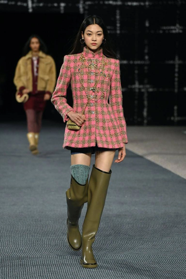 Chanel bậc thầy trong lĩnh vực vải tweed - 7