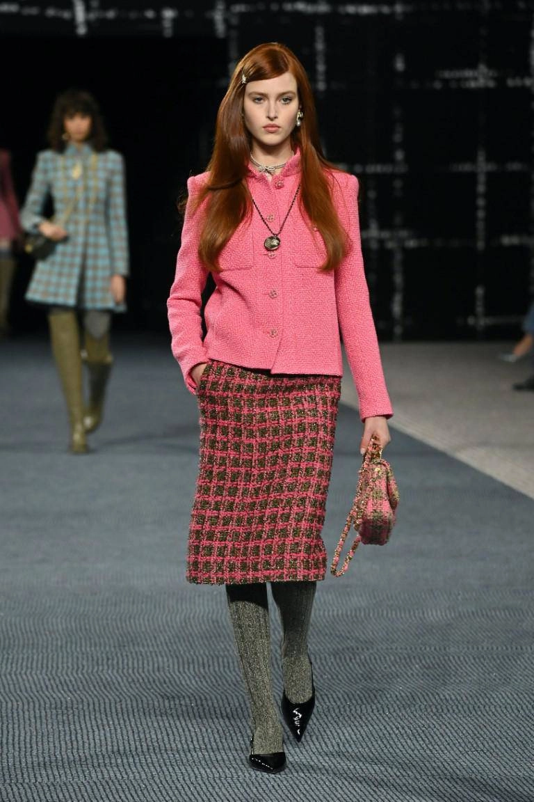 Chanel bậc thầy trong lĩnh vực vải tweed - 9