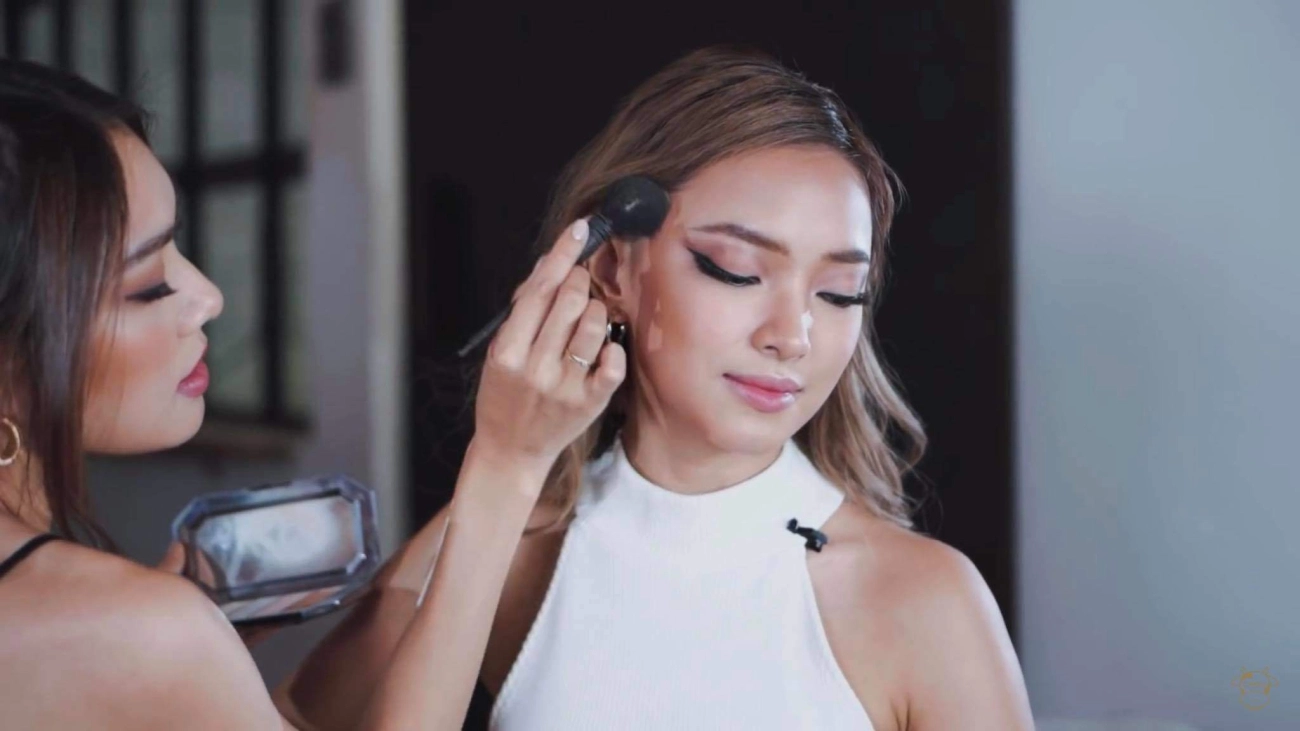 Châu bùi bị top 100 gương mặt đẹp nhất thế giới rủ hoá gái hư chỉ qua vài đường cọ - 6