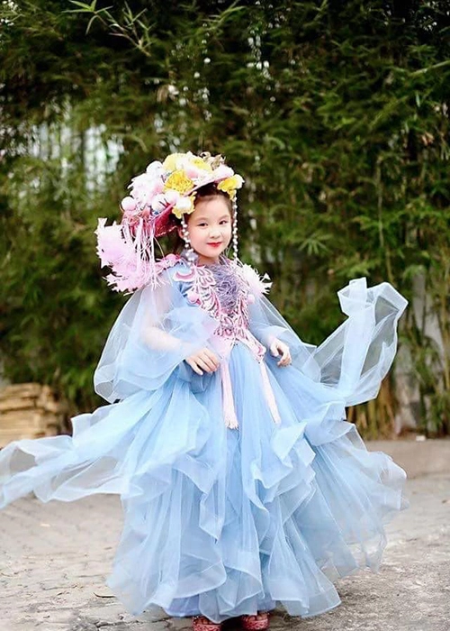 Cháu gái ninh dương lan ngọc xinh như thiên thần mới 8 tuổi đã là tiểu mỹ nhân nổi tiếng - 12