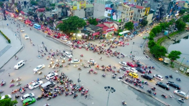 Chạy xe trong thành phố và những quy luật bất thành văn - 5