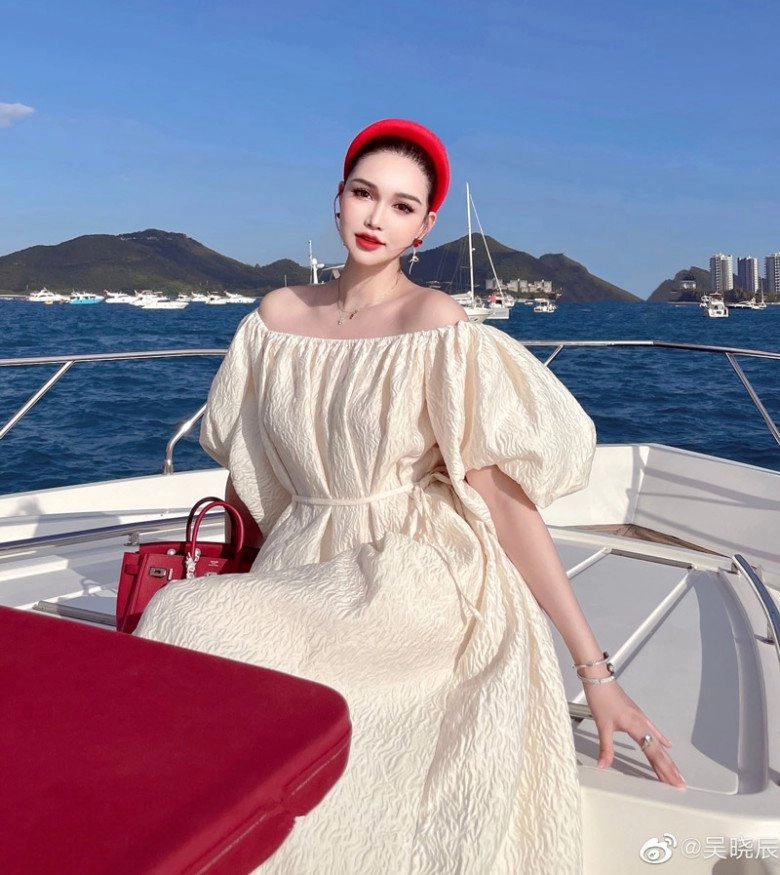 Chi 13 tỷ đồng thẩm mỹ từ lúc 14 tuổi hot girl hàng đầu 1 thời bỗng ân hận - 8