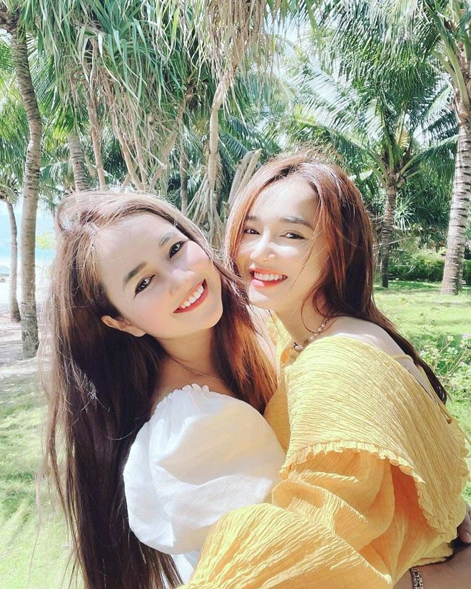 Chị gái u40tác thành cho trường giang nhã phương làm mẹ 2 con vừa giàu lại xinh - 1