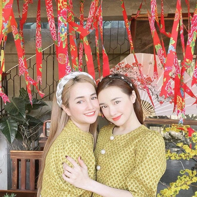Chị gái u40tác thành cho trường giang nhã phương làm mẹ 2 con vừa giàu lại xinh - 2