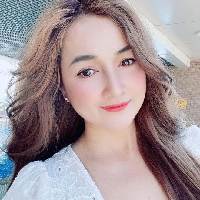 Chị gái u40tác thành cho trường giang nhã phương làm mẹ 2 con vừa giàu lại xinh - 4