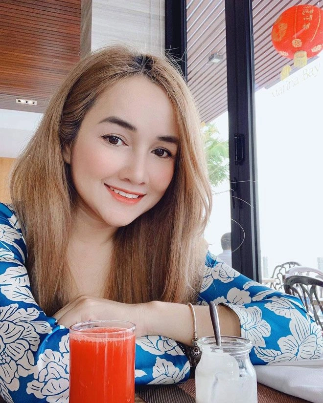 Chị gái u40tác thành cho trường giang nhã phương làm mẹ 2 con vừa giàu lại xinh - 15