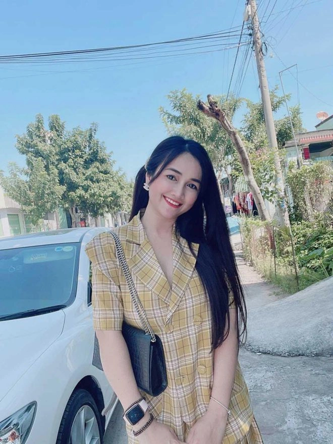 Chị gái u40tác thành cho trường giang nhã phương làm mẹ 2 con vừa giàu lại xinh - 16