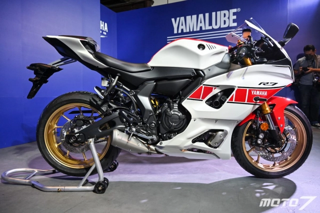 Chi tiết yamaha r7 phiên bản 60th anniversary livery giới hạn 30 chiếc - 5