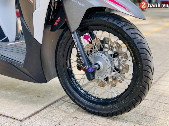 Chiếc vario độ vô cùng hầm hố khi giả trang thành honda click - 10