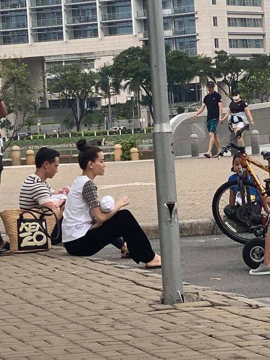 Chiều con như hồ ngọc hà để lisa leon giẫm đạp túi hiệu trăm triệu nhồi bỉm sữa đầy túi - 7