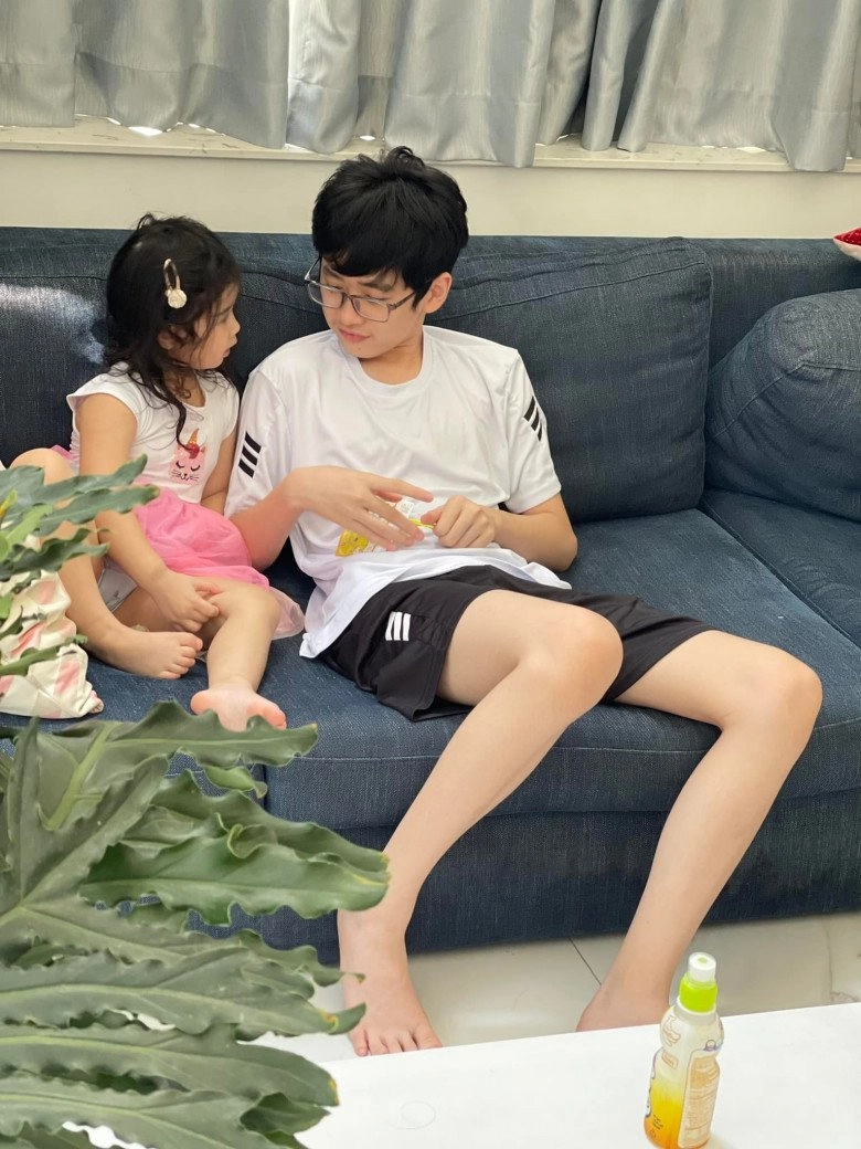 Chờ 10 năm mới có con thứ 2 thân thúy hà sinh con chật vật ở mỹ giờ có cô bé đáng yêu - 12