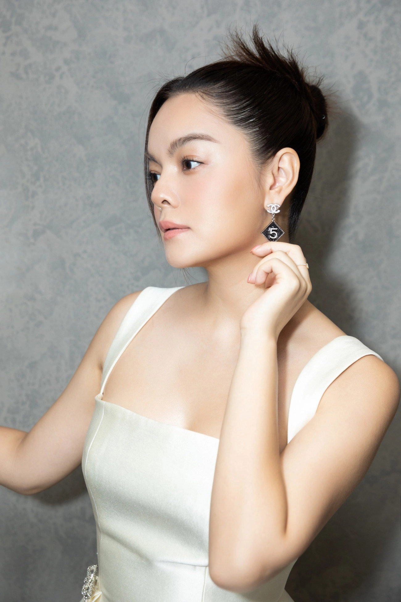 Chọn chiếc đầm bôi mỡ phạm quỳnh anh dìm bụng tròn ủm ngỡ có tin vui khi được cầu hôn - 11