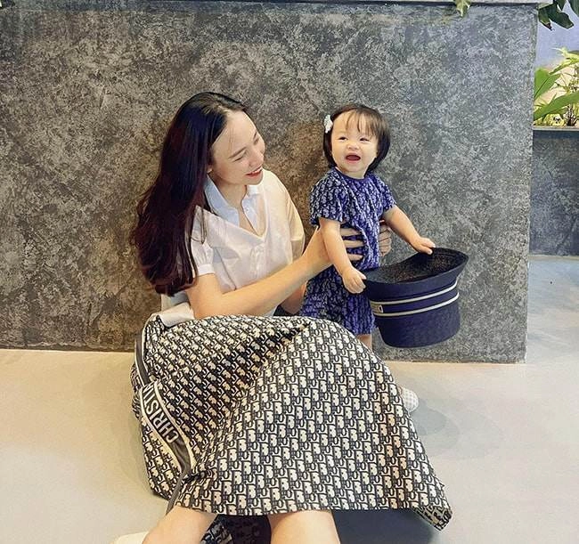 Chồng cũ lệ quyên thuê chuyên cơ chở con đại gia nhà 400 tỷ tặng villa mừng sinh nhật con - 15
