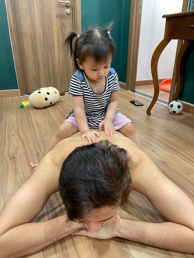 Chồngcày tiền đưa vợ mỹ nhân gạo nếp gạo tẻsang mỹ đẻ nguyện mặc váy bơm ngực chăm con - 10