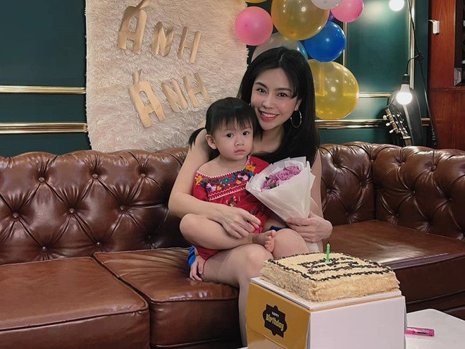 Chồngcày tiền đưa vợ mỹ nhân gạo nếp gạo tẻsang mỹ đẻ nguyện mặc váy bơm ngực chăm con - 13