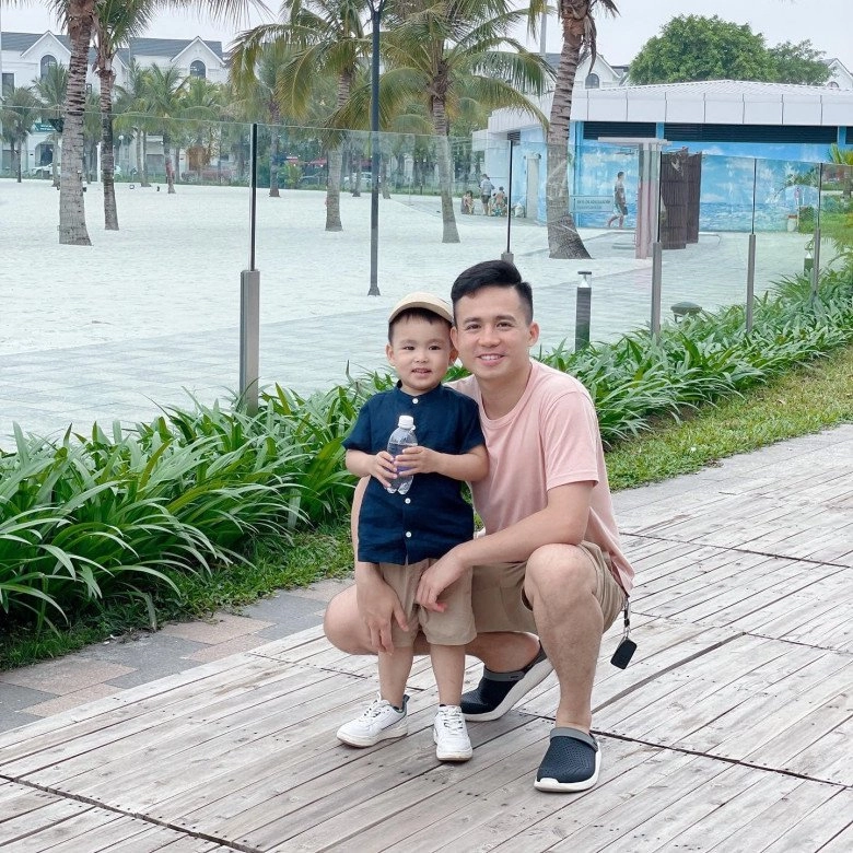 Chú công an chiếm sóng vtv vì quá đẹp trai vợ là top 10 hoa hậu việt nam con trai hot hơn bố - 12