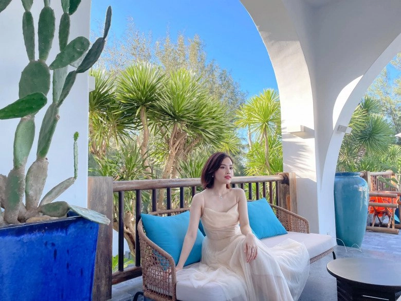 Chú công an chiếm sóng vtv vì quá đẹp trai vợ là top 10 hoa hậu việt nam con trai hot hơn bố - 15