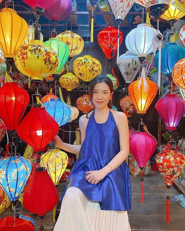 Chụp hình với đèn lồng dịp trung thu nàng nên mặc gì để có những bức ảnh triệu like - 5