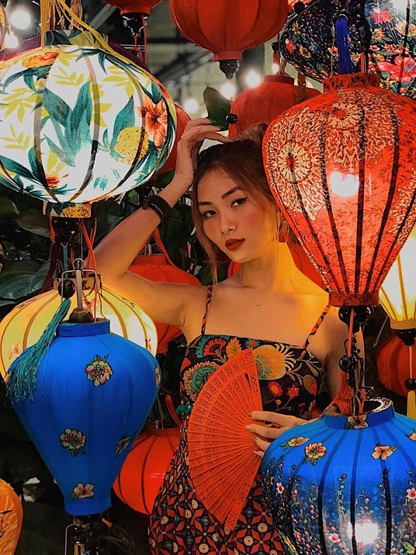 Chụp hình với đèn lồng dịp trung thu nàng nên mặc gì để có những bức ảnh triệu like - 7