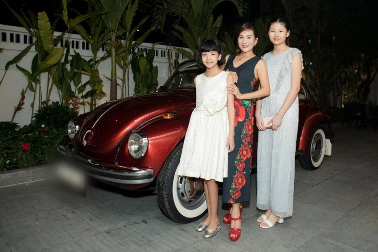 Chụp ké lệ quyên dương triệu vũ con gái bằng kiều12 tuổi vừa xinh vừa cao nổi bật 1m72 chân dài thẳng tắp - 12