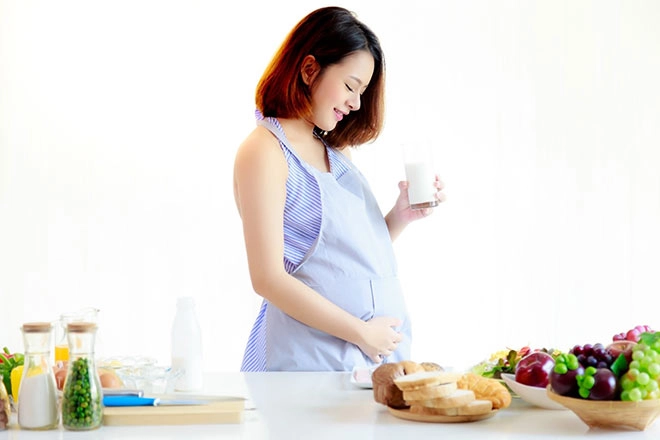 Chuyên gia mách mẹ kinh nghiệm chăm sóc thai kỳ và bảo vệ bé sơ sinh mùa giãn cách - 3