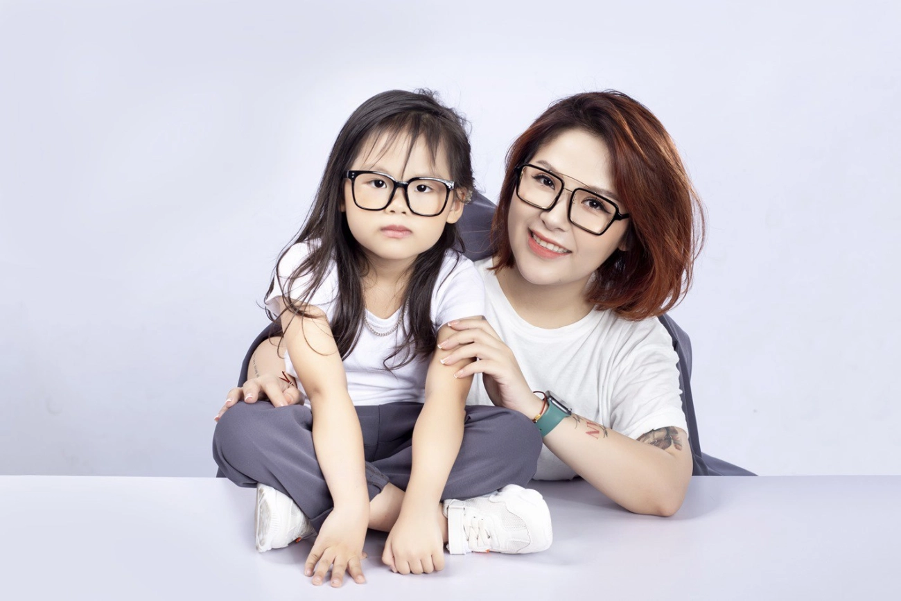 Chuyện về cô thợ xăm trồng hoa trên những vùng da sẹo xóa tự ti cho chị em sau sinh - 7