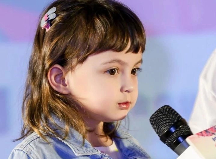 Có con lai nam dv tự hào con tôi đẹp nhất trên đời đứa trẻ ấy giờ là mỹ nhân - 7