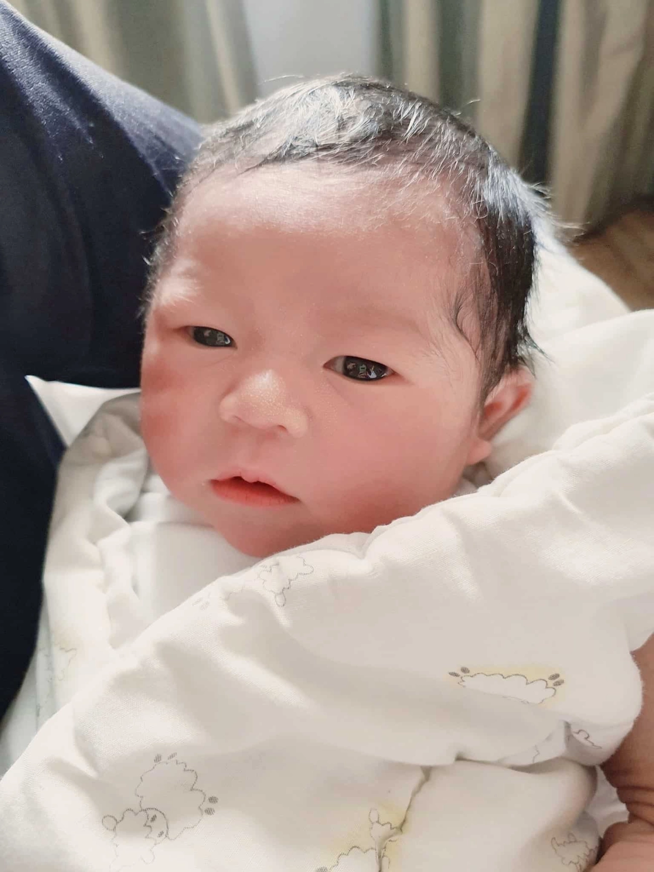 Cô dâu việt 1m47 choáng với chiều cao chú hàn quốc 1m87 cả họ mừng sinh con cải thiện gen - 12