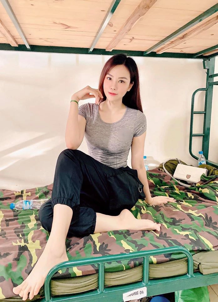 Cô gái bắc ninh gây sốt khu cách ly khoe chong con la con chau ruột ty phu hoang kieu - 1