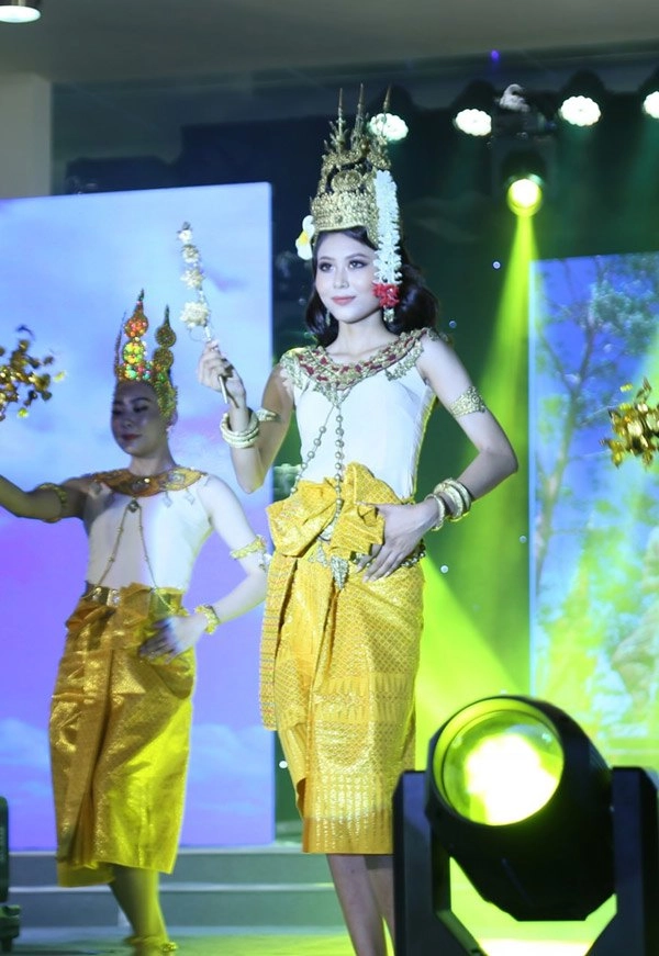 Cô gái người khmer đang là ứng viên mạnh của hoa hậu hoàn vũ việt nam - 10