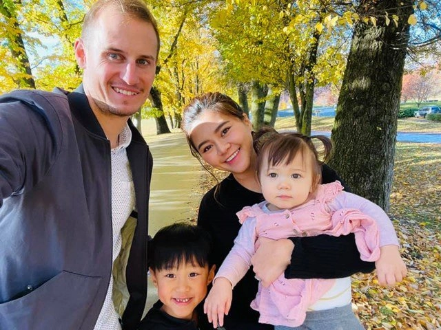 Cô gái việt đòi ly hôn vì vỡ mộng sau khi có con chồng canada làm mọi việc níu kéo - 16