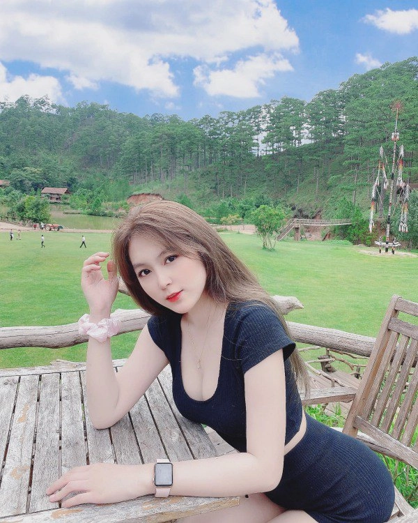 Cô giáo hot girl đẹp như thiên thần lên tiếng ủng hộ phẫu thuật thẩm mỹ - 11