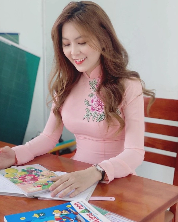 Cô giáo hot girl đẹp như thiên thần lên tiếng ủng hộ phẫu thuật thẩm mỹ - 12