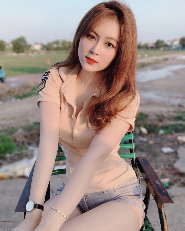 Cô giáo hot girl đẹp như thiên thần lên tiếng ủng hộ phẫu thuật thẩm mỹ - 13