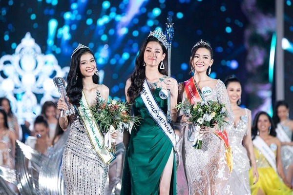 Cơ hội nào cho các cô gái lỡ dao kéo trên đấu trường sắc đẹp - 4