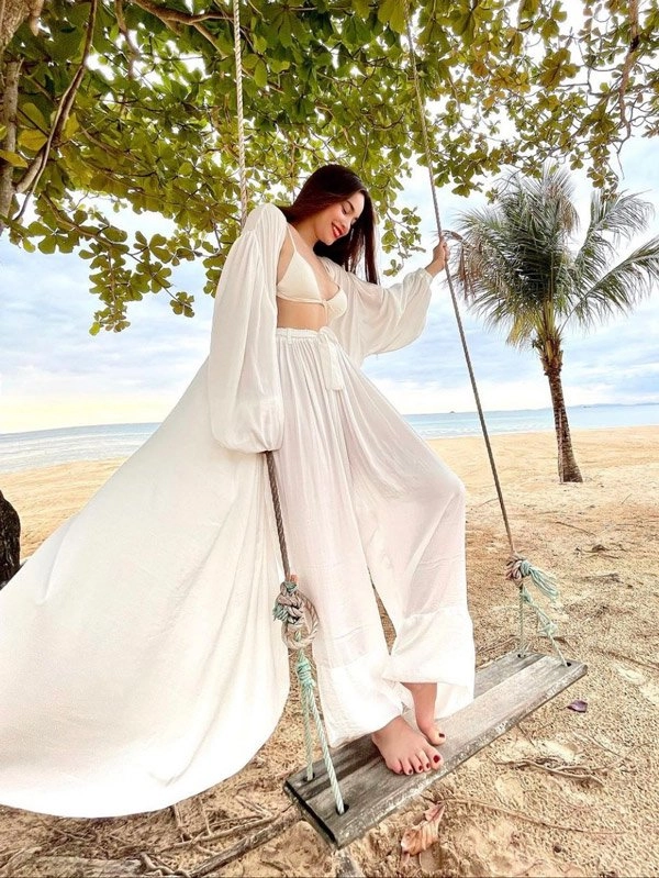 Có mấy tủ giày hiệu đồ sộ hồ ngọc hà vẫn ghi điểm bởi khoảnh khắc chân đất bình dị - 7