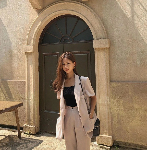 Có một outfit vừa che eo to lại tôn dáng cao ráo nàng công sở không diện thì quá phí - 13