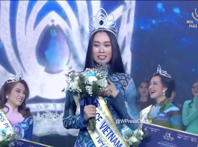 Cô phiên dịch viên - trần thị ban mai đăng quang miss peace vietnam 2022 mặt xinh body xuất sắc - 1