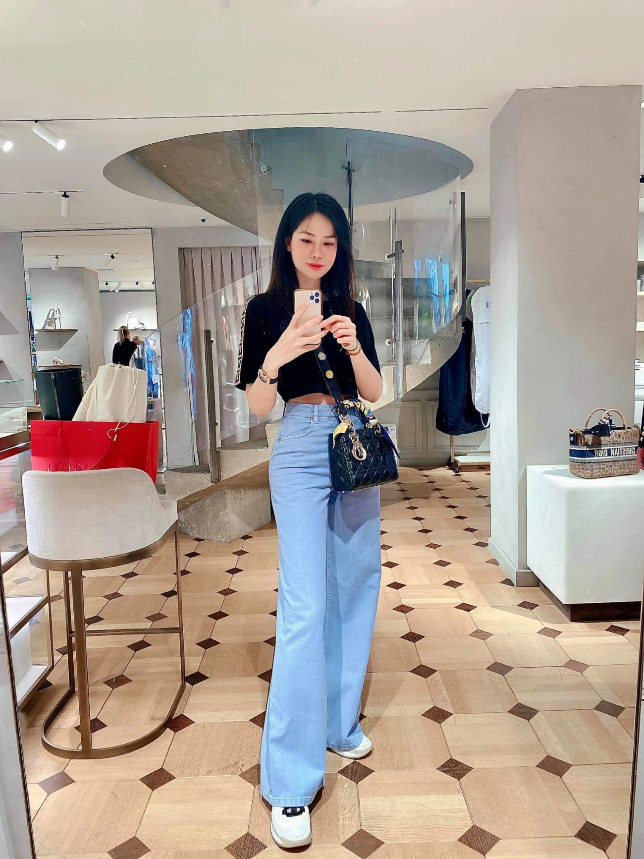 Con dâu tỷ phú hoàng kiều bị lấy đồng hồ giá chục tỷ đồng sở hữu núi hàng hiệu còn đắt đỏ hơn - 14