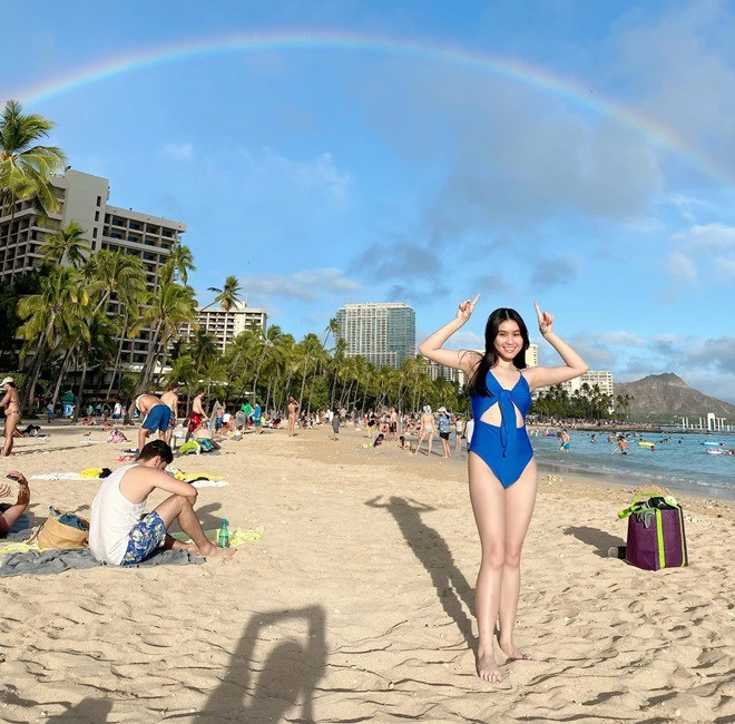 Con gái 17 tuổi của nsưt ngọc huyền đa tài một lần diện bikini khoe trọn vẹn vẻ đẹp - 2