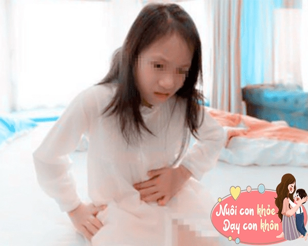 Con gái 7 tuổi sớm phát triển ngực mẹ bàng hoàng phát hiện nguyên nhân từ thói quen này - 2