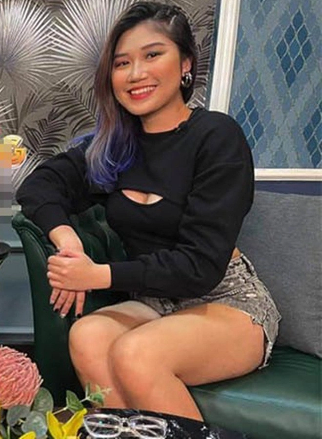 Con gái cát tường từng bị hoài nghi giới tính được mẹ giấu kín nay lột xác gợi cảm - 3