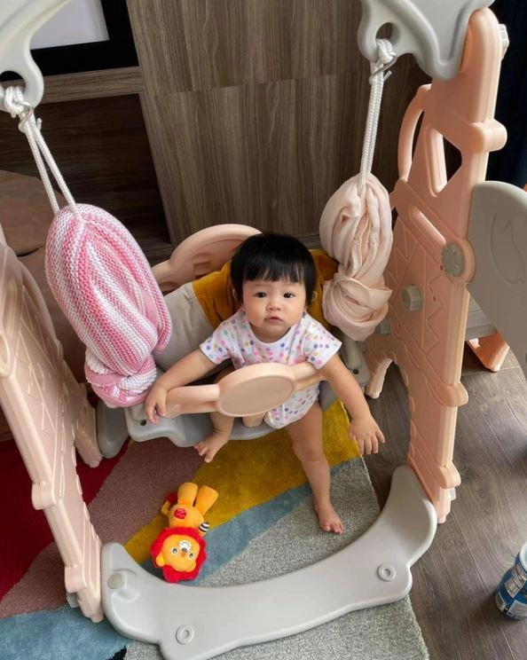 Con gái cường đôla dự sinh nhật bạn mà quá xinh khiến nhiều người nhầm là nhân vật chính - 10