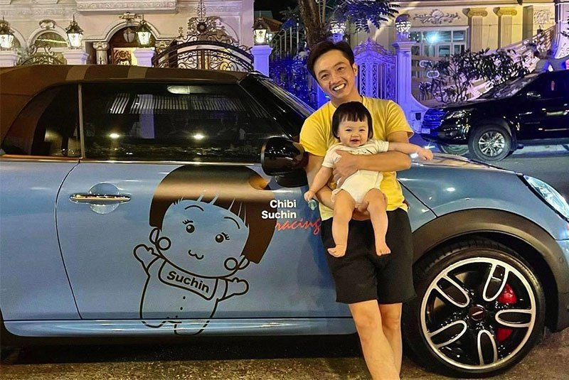 Con gái cường đôla gọi bố tay cầm điện thoại 40 triệu ai cũng thót tim đại gia có khác - 5