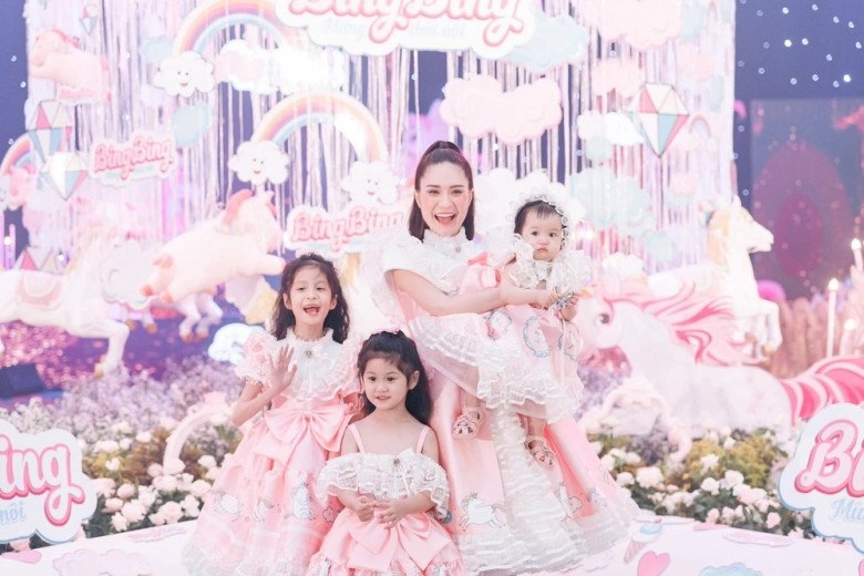 Con gái đại gia nhà 200 tỷ đoàn di băng học mẫu giáo bị mời phụ huynh 3 lần cuối cùng đã tốt nghiệp - 1