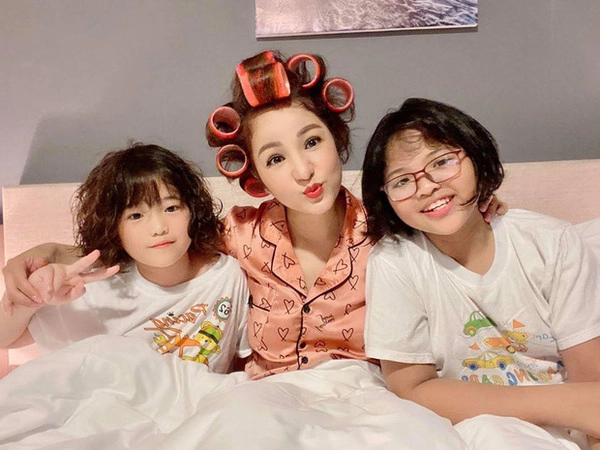 Con gái danh hài thúy nga một mình đi sang mỹ không muốn mẹ đi bước nữa - 9