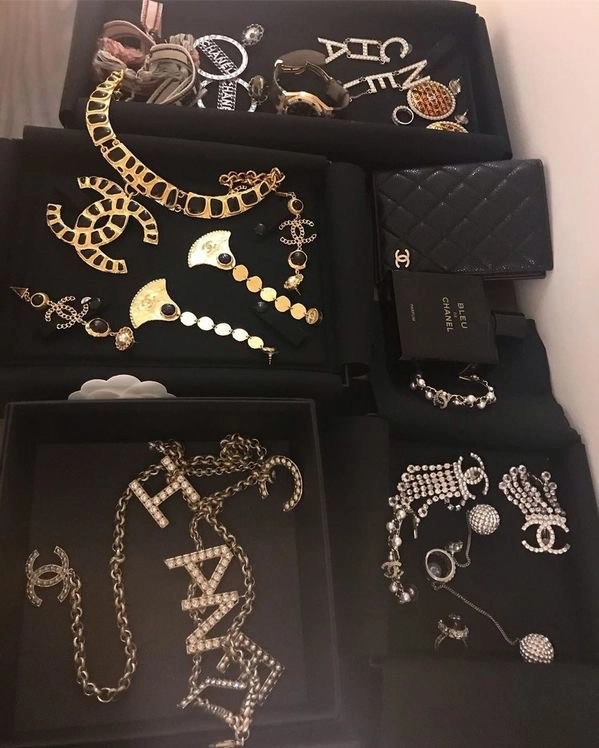 Con gái đỗ 10 trường đại học mỹ phượng chanel ăn mừng mua loạt đồ hiệu hơn chục ngàn đô - 6