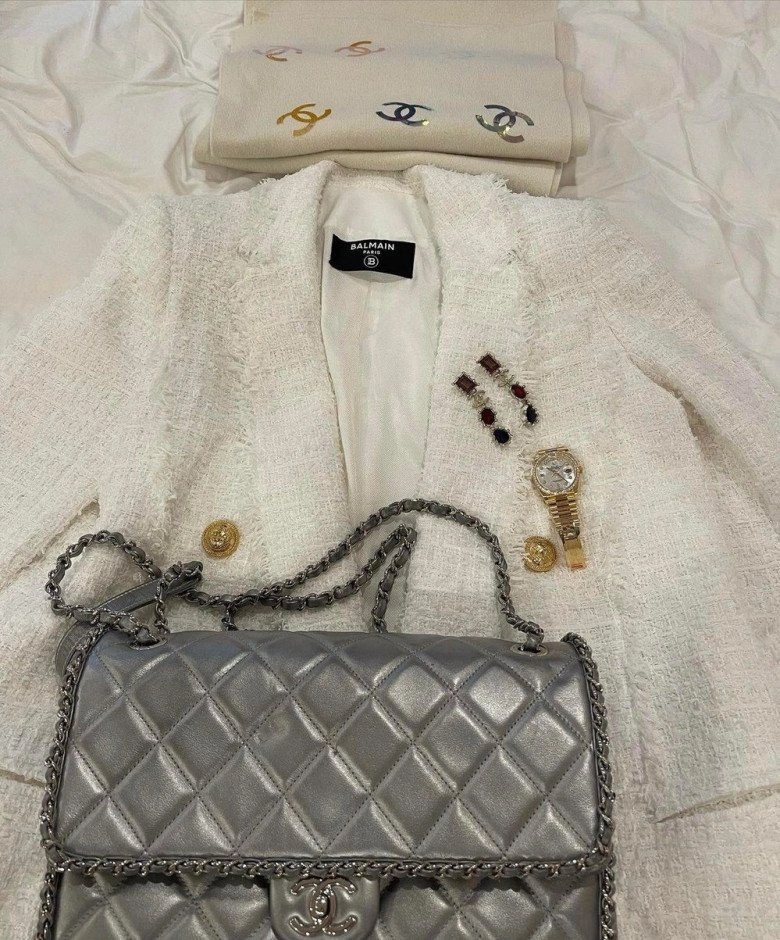 Con gái đỗ 10 trường đại học mỹ phượng chanel ăn mừng mua loạt đồ hiệu hơn chục ngàn đô - 8