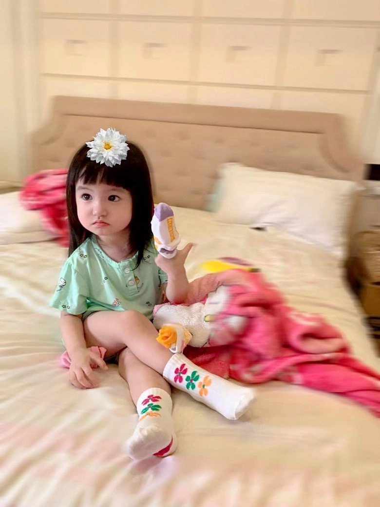 Con gái đoàn di băng bị nhận xét chiều quá sinh hư bố đại gia anh thích con anh vậy - 8