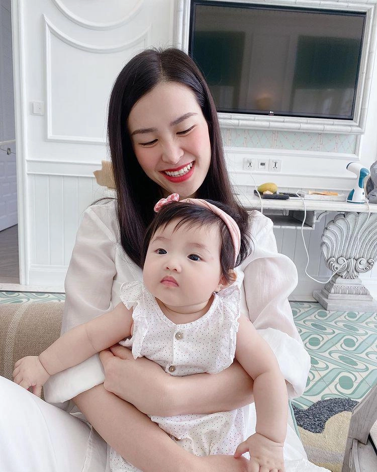 Con gái đông nhi có tướng mặt tương lai đẹp như mỹ nhân giàu sang phú quý - 3